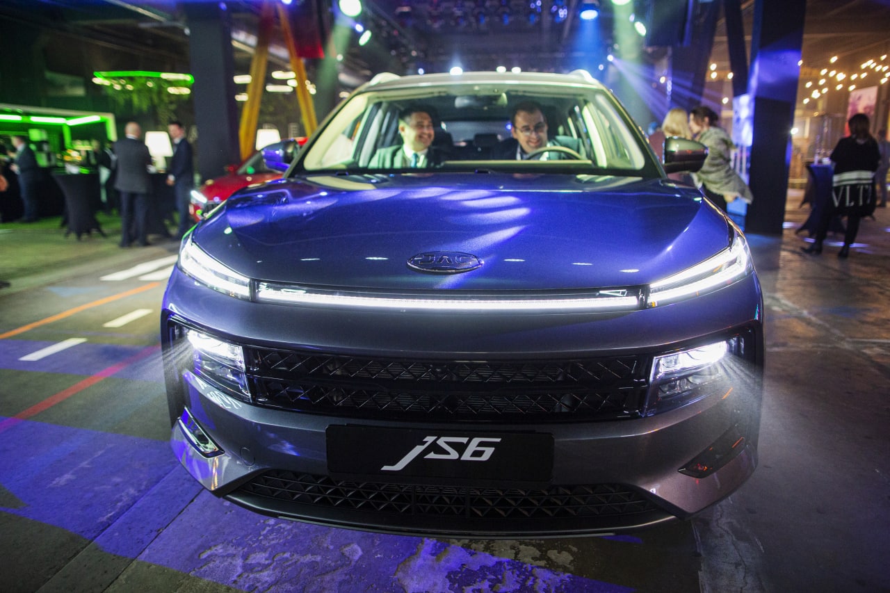 JAC JS6
